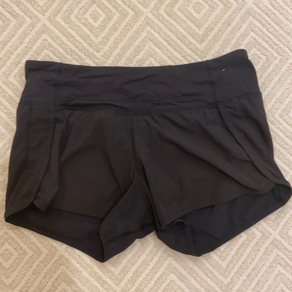Lululemon size 6 black shorts